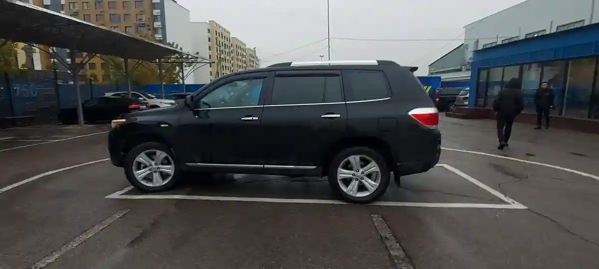 Toyota Highlander 2010 года за 13 000 000 тг. в Алматы