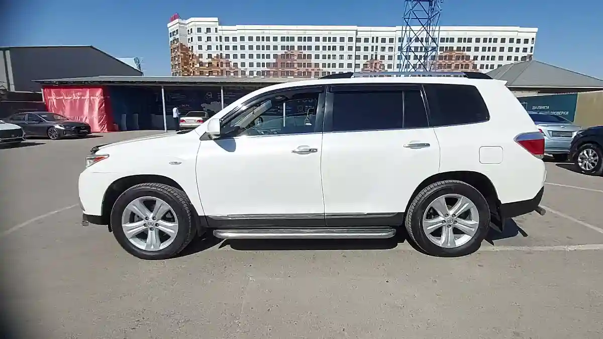 Toyota Highlander 2011 года за 14 000 000 тг. в Шымкент
