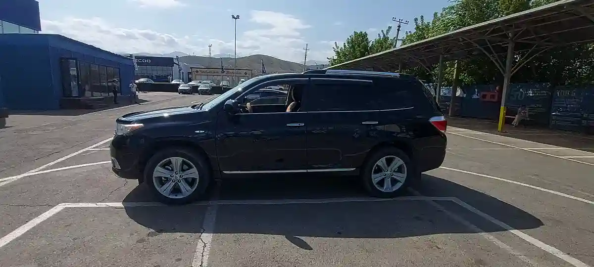 Toyota Highlander 2011 года за 14 000 000 тг. в Алматы