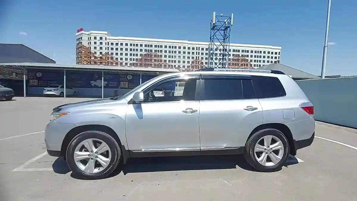 Toyota Highlander 2012 года за 13 000 000 тг. в Шымкент