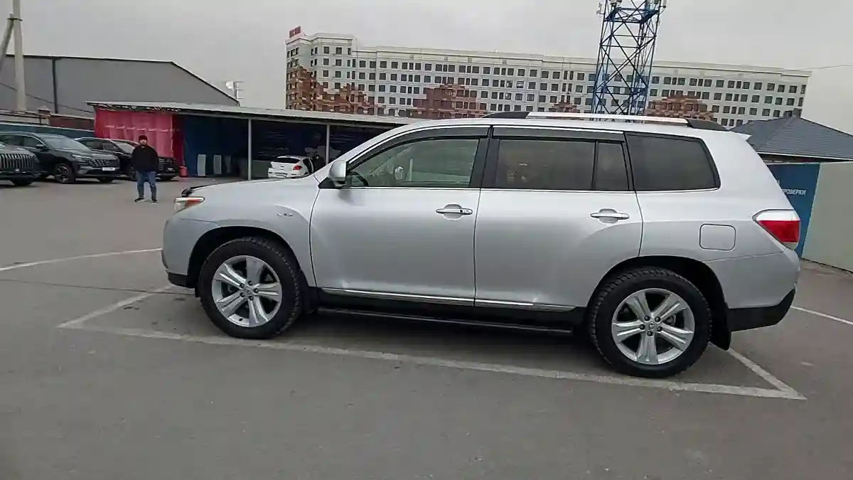 Toyota Highlander 2012 года за 14 000 000 тг. в Шымкент