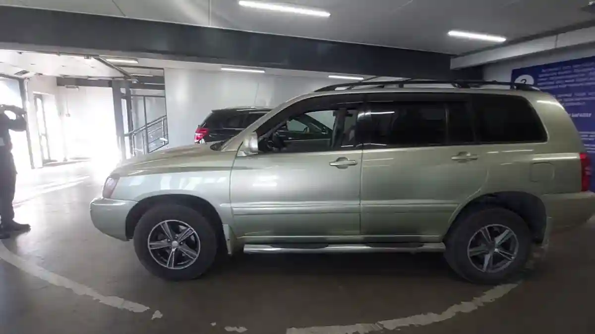 Toyota Highlander 2003 года за 5 500 000 тг. в Астана