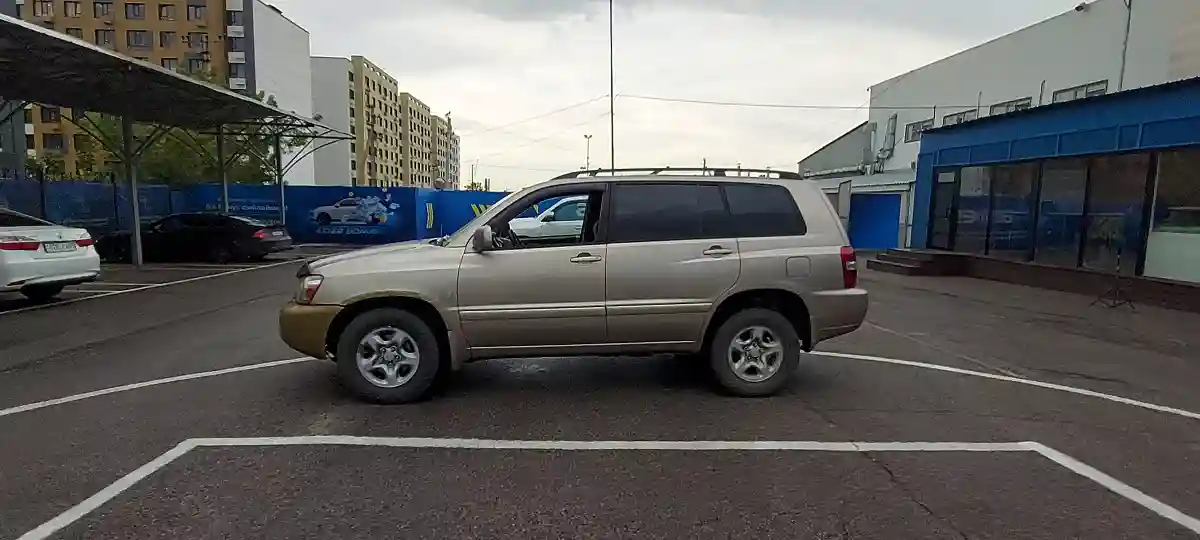 Toyota Highlander 2004 года за 5 500 000 тг. в Алматы