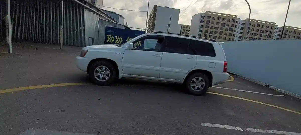 Toyota Highlander 2001 года за 7 000 000 тг. в Алматы