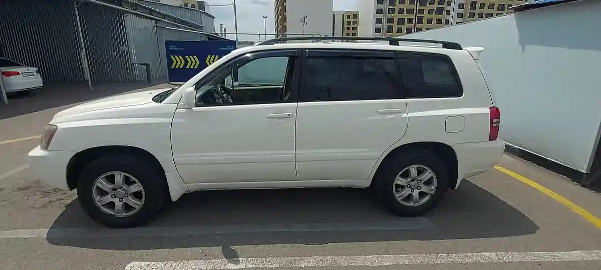 Toyota Highlander 2001 года за 7 000 000 тг. в Алматы