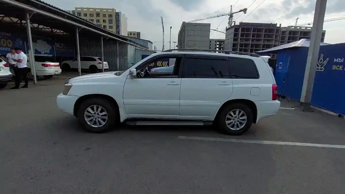 Toyota Highlander 2001 года за 7 000 000 тг. в Алматы