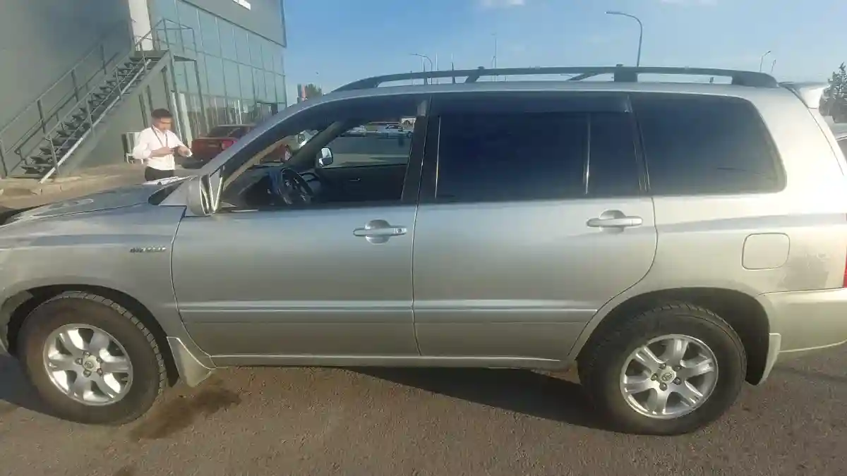 Toyota Highlander 2003 года за 6 500 000 тг. в Астана