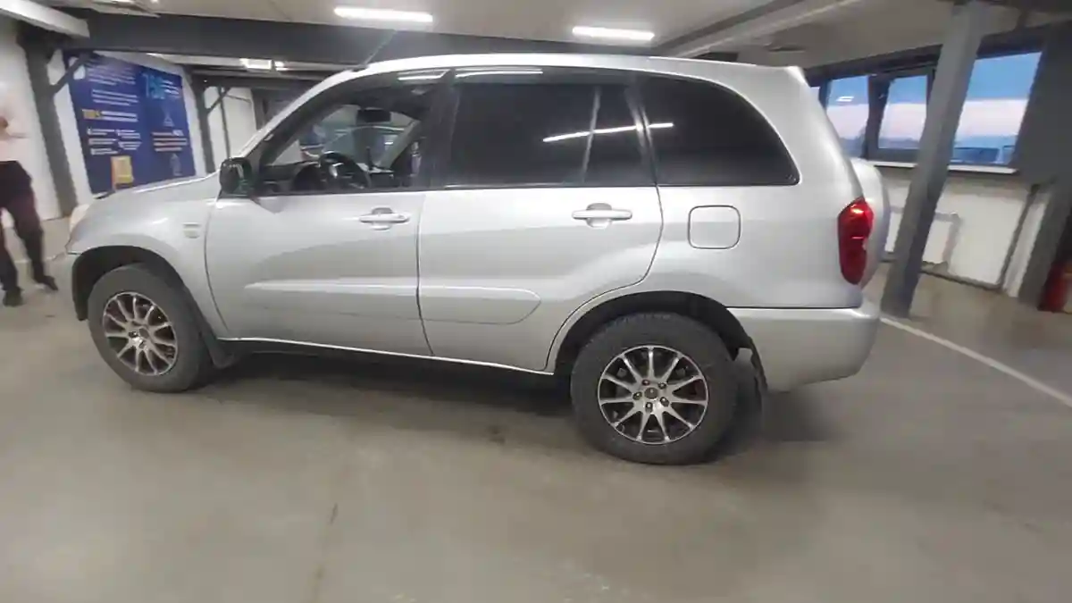 Toyota RAV4 2003 года за 5 500 000 тг. в Астана