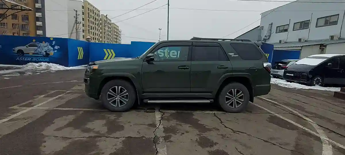 Toyota 4Runner 2022 года за 24 000 000 тг. в Алматы