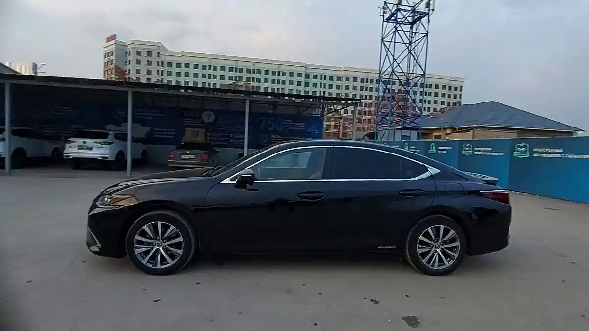 Lexus ES 2020 года за 24 500 000 тг. в Шымкент