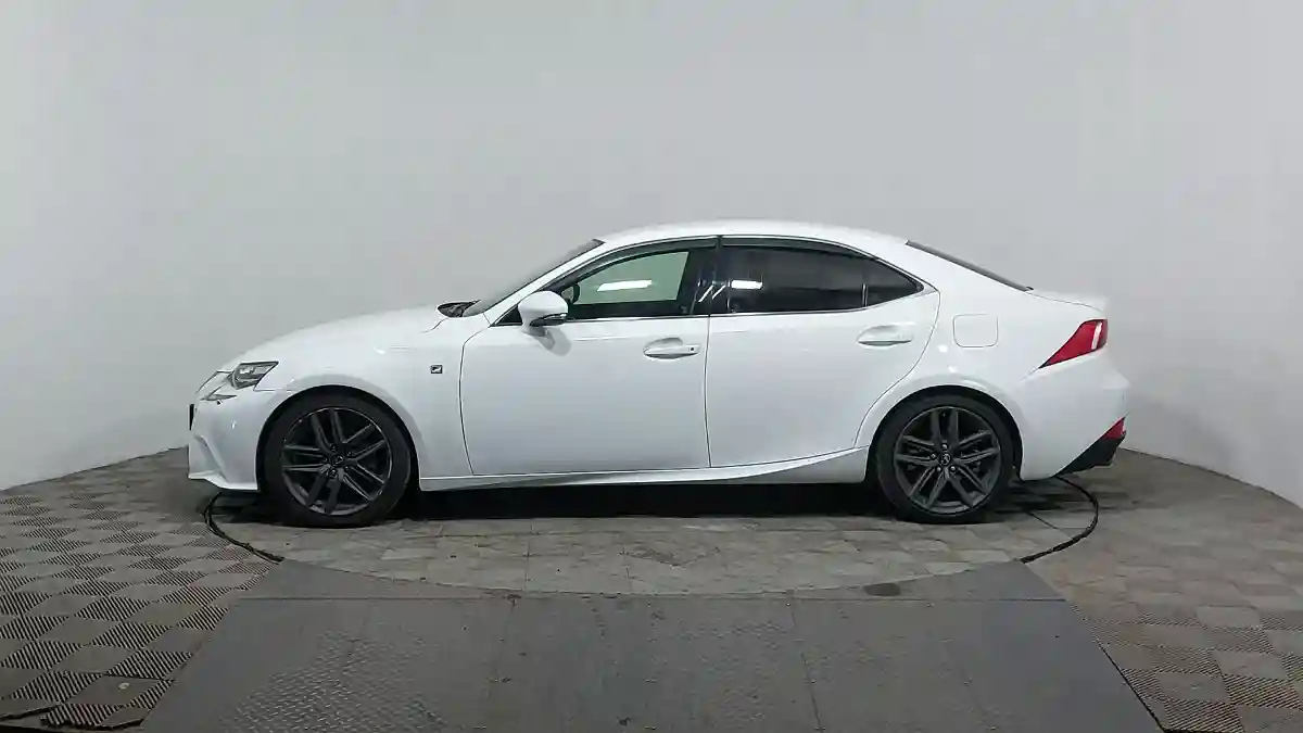 Lexus IS 2014 года за 10 550 000 тг. в Астана