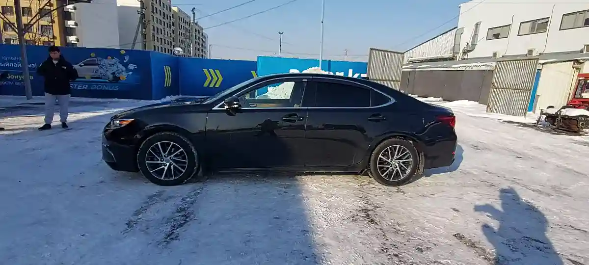 Lexus ES 2017 года за 16 000 000 тг. в Алматы