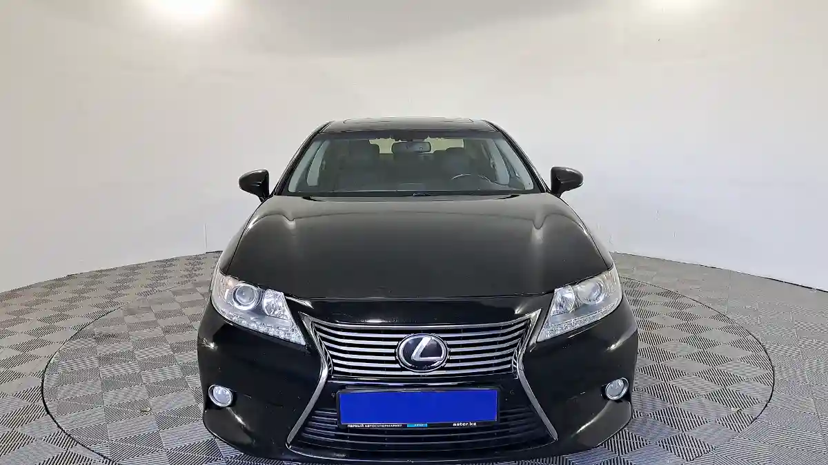 Lexus ES 2013 года за 11 130 000 тг. в Павлодар