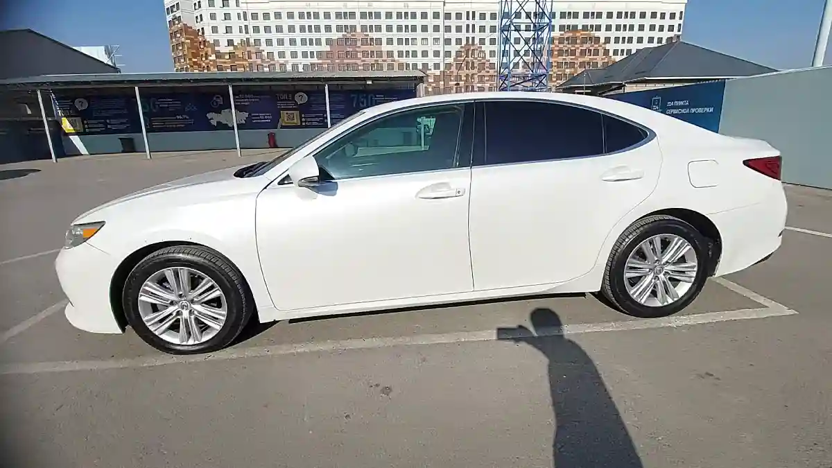 Lexus ES 2015 года за 13 000 000 тг. в Шымкент