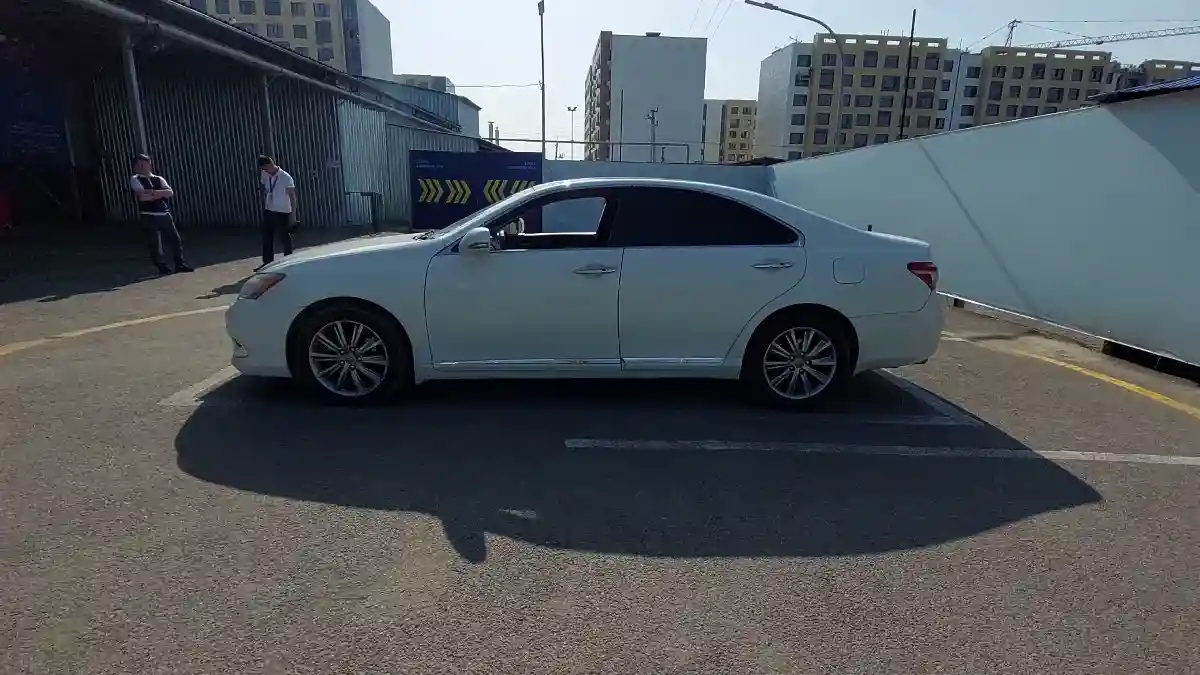Lexus ES 2012 года за 7 800 000 тг. в Алматы