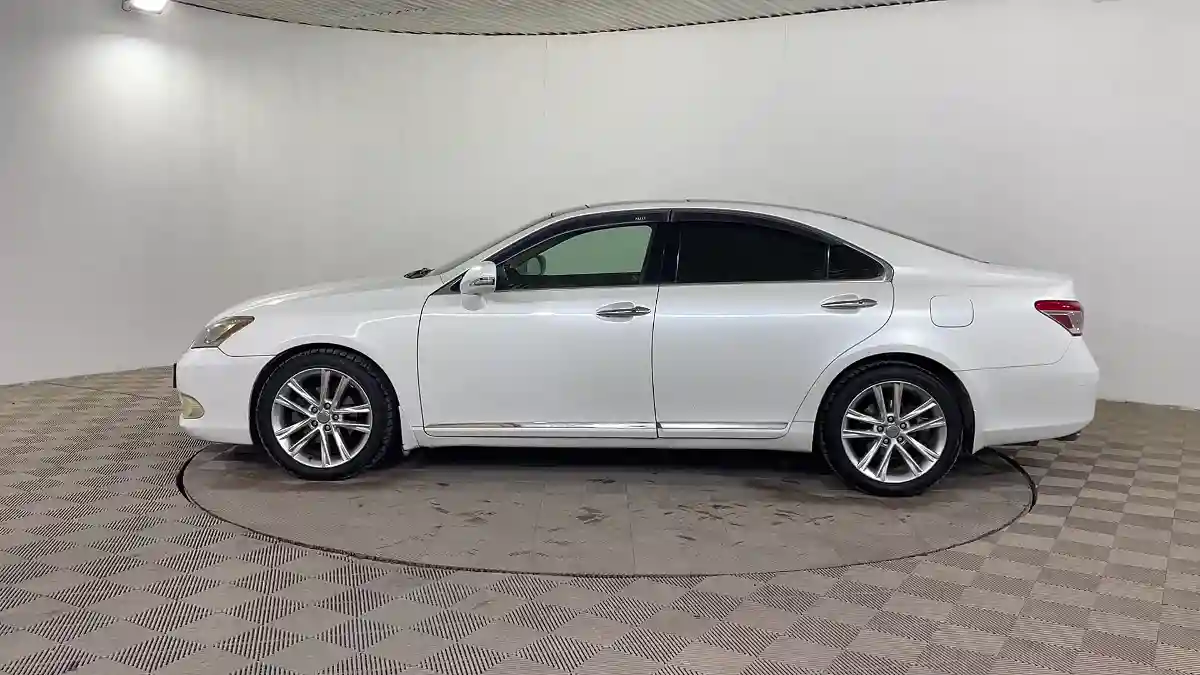 Lexus ES 2011 года за 7 390 000 тг. в Шымкент