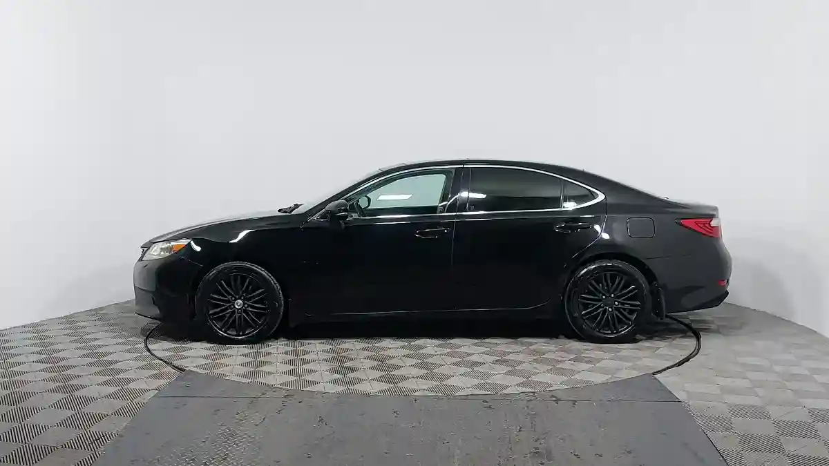 Lexus ES 2012 года за 8 990 000 тг. в Астана