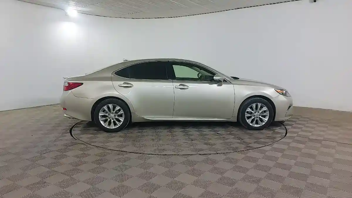 Lexus ES 2013 года за 11 690 000 тг. в Шымкент