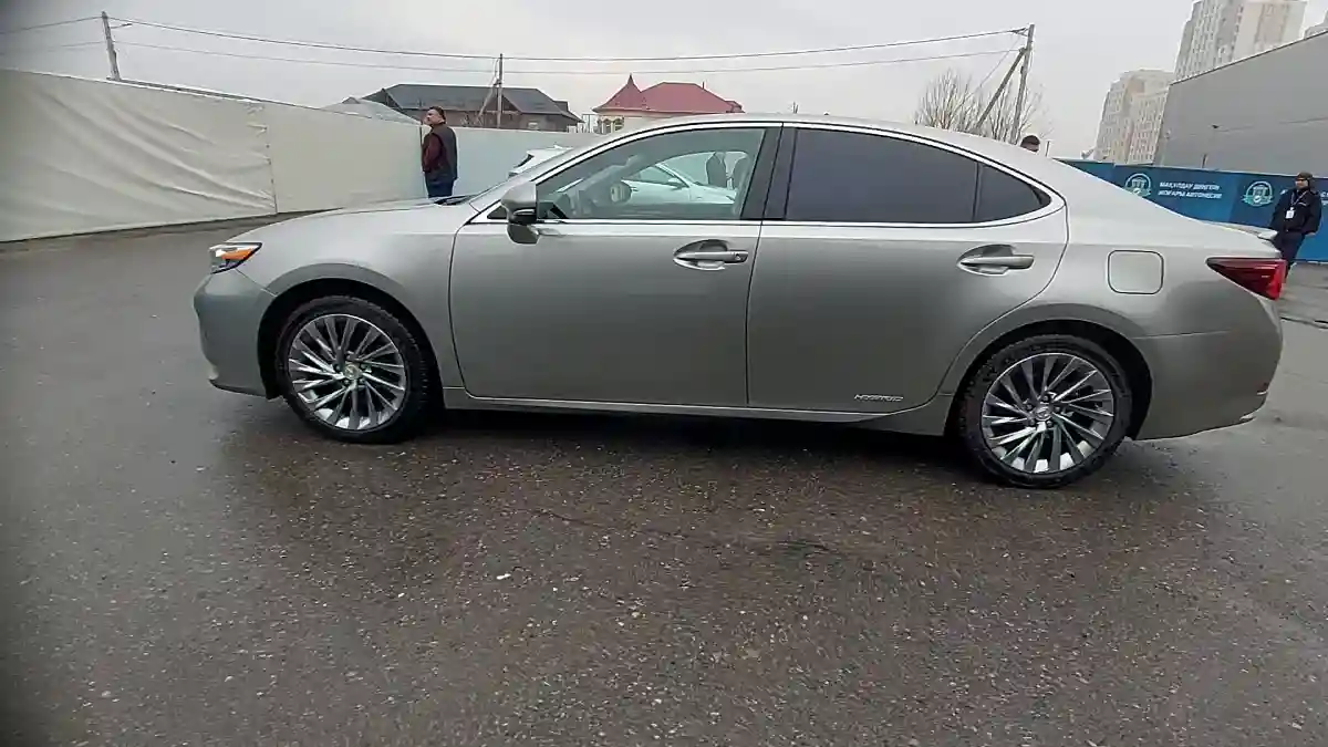 Lexus ES 2016 года за 15 500 000 тг. в Шымкент