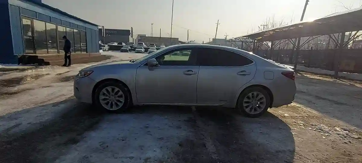 Lexus ES 2014 года за 11 000 000 тг. в Алматы