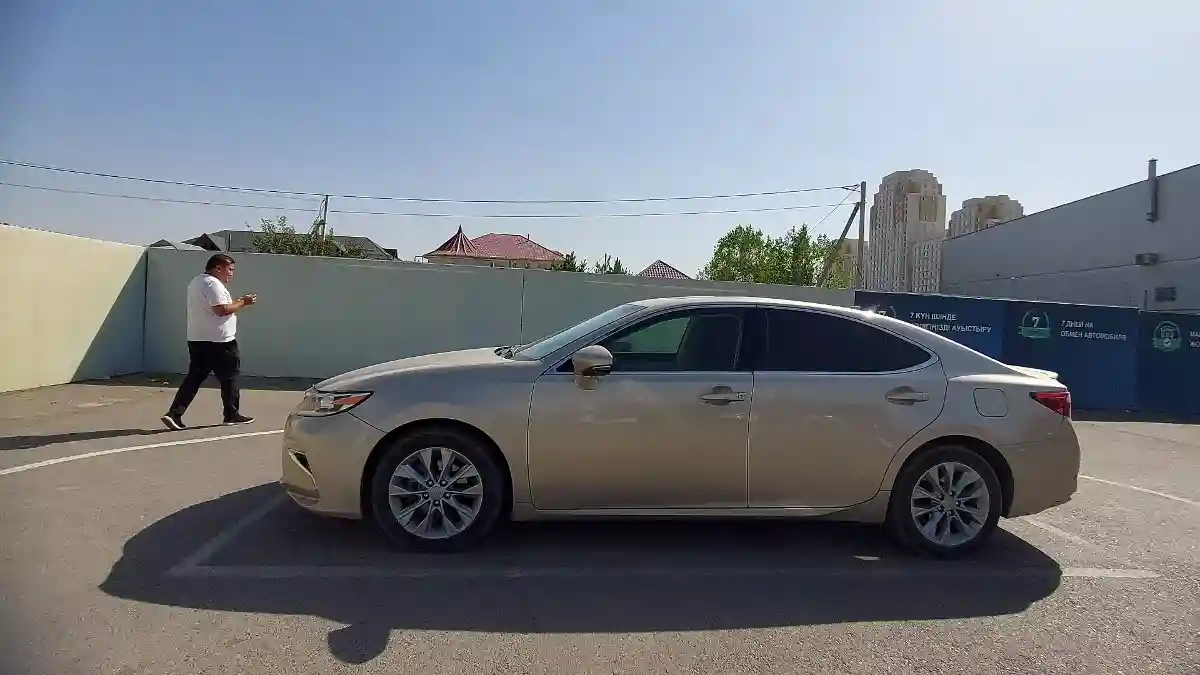 Lexus ES 2014 года за 12 500 000 тг. в Шымкент