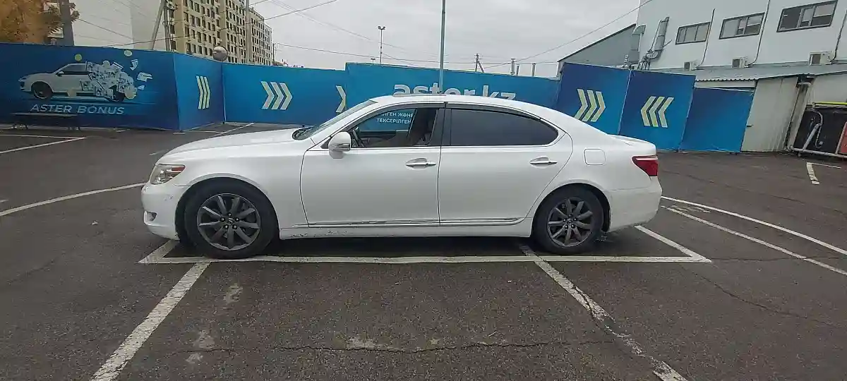 Lexus LS 2010 года за 6 500 000 тг. в Алматы