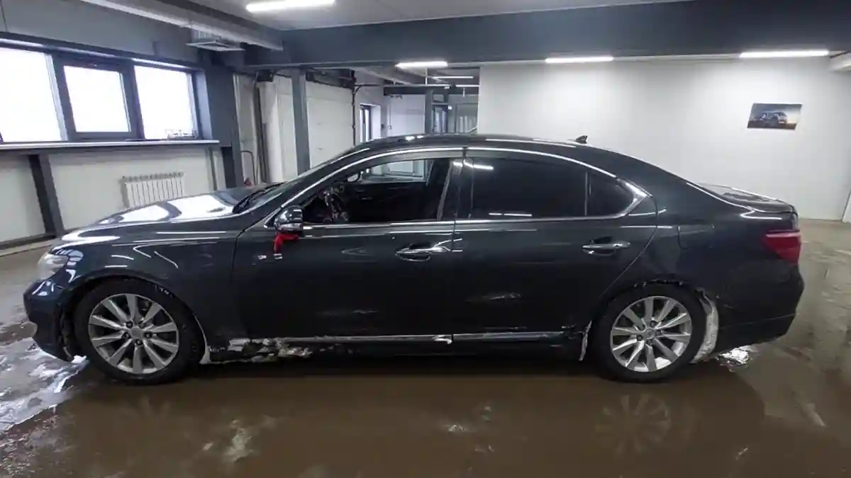 Lexus LS 2012 года за 11 000 000 тг. в Астана