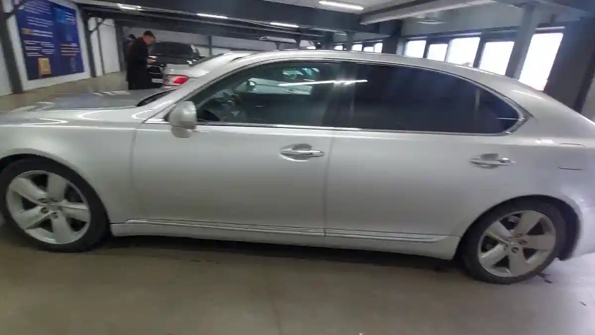 Lexus LS 2007 года за 8 000 000 тг. в Астана