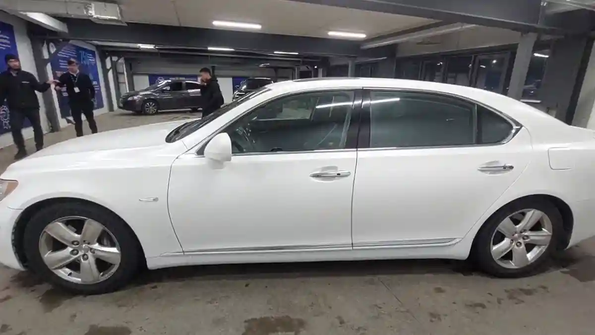 Lexus LS 2008 года за 8 500 000 тг. в Астана