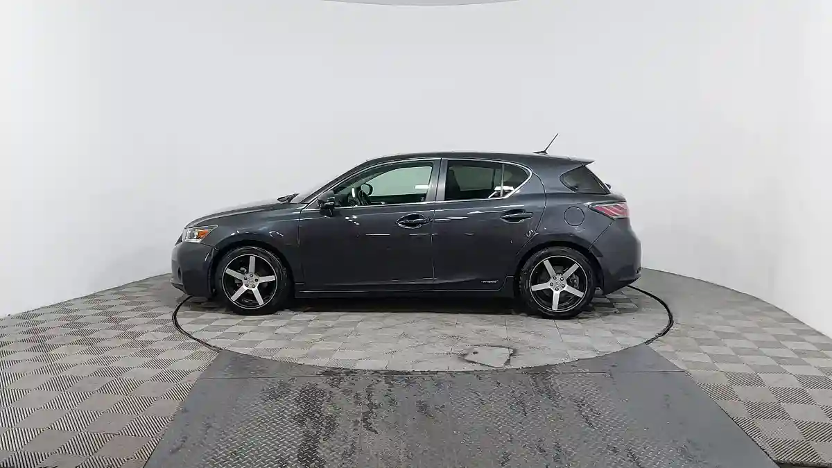 Lexus CT 2011 года за 7 900 000 тг. в Астана