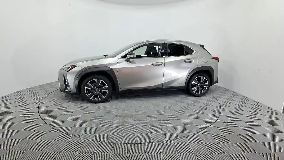 Lexus UX 2019 года за 19 474 000 тг. в Астана