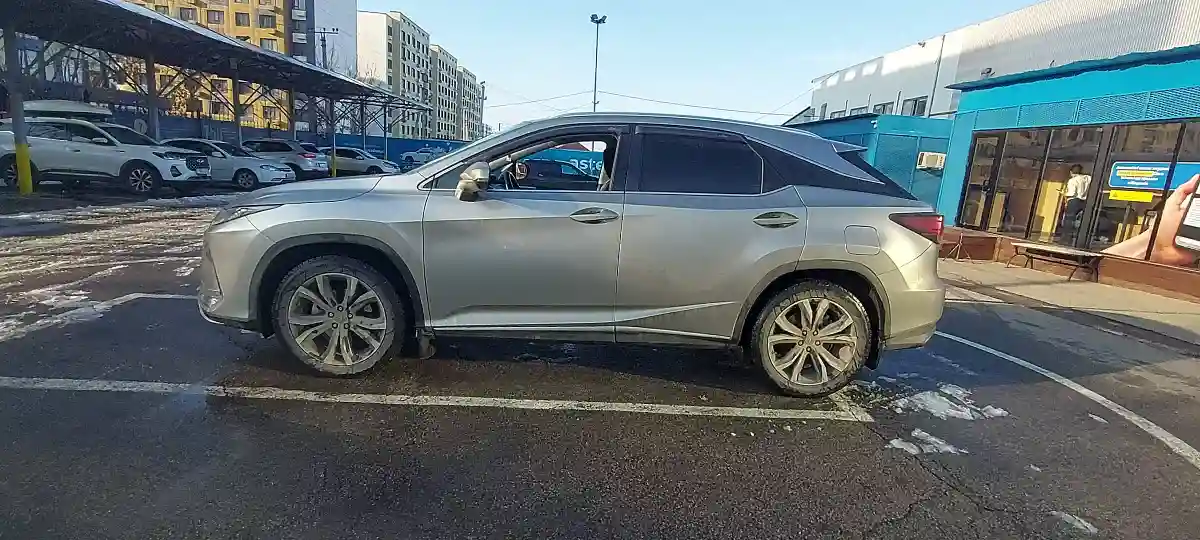 Lexus RX 2019 года за 25 000 000 тг. в Алматы