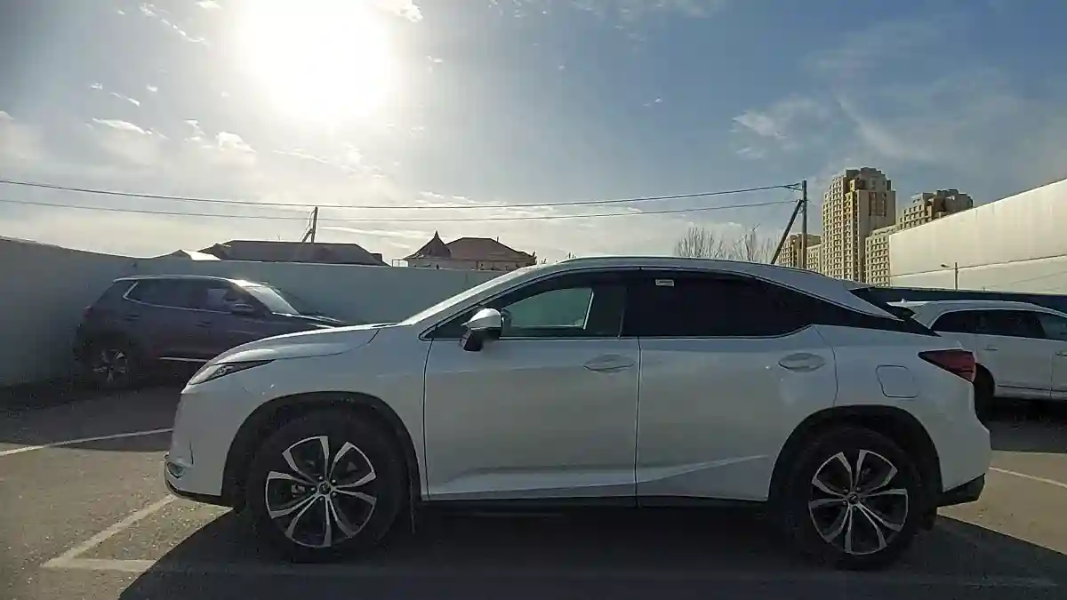 Lexus RX 2021 года за 27 000 000 тг. в Шымкент