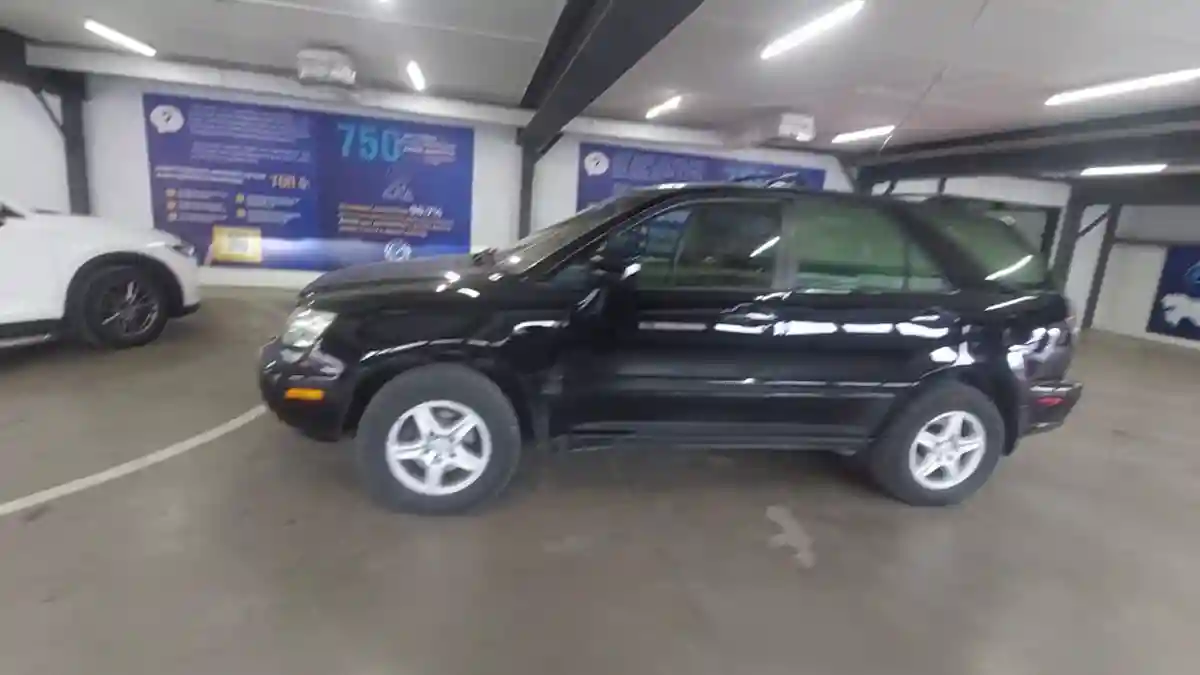Lexus RX 2001 года за 5 200 000 тг. в Астана