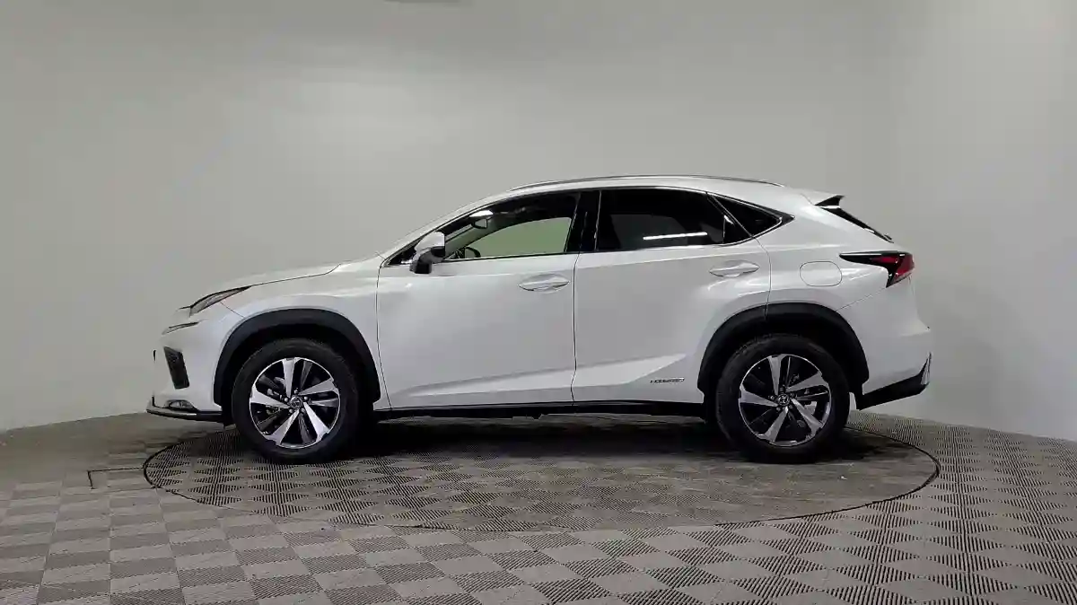 Lexus NX 2019 года за 16 700 000 тг. в Алматы