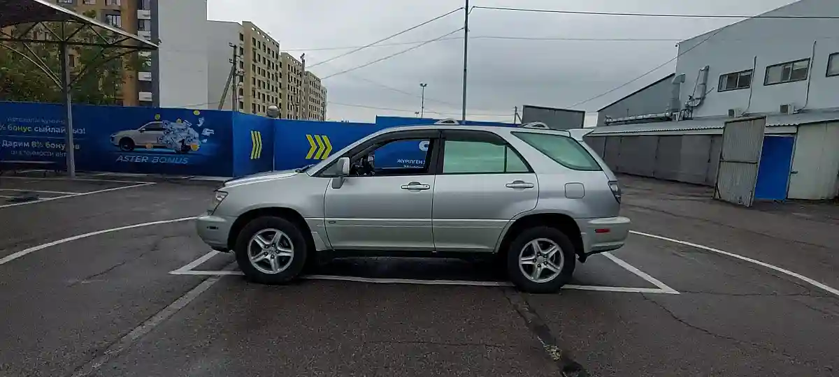 Lexus RX 2001 года за 5 000 000 тг. в Алматы