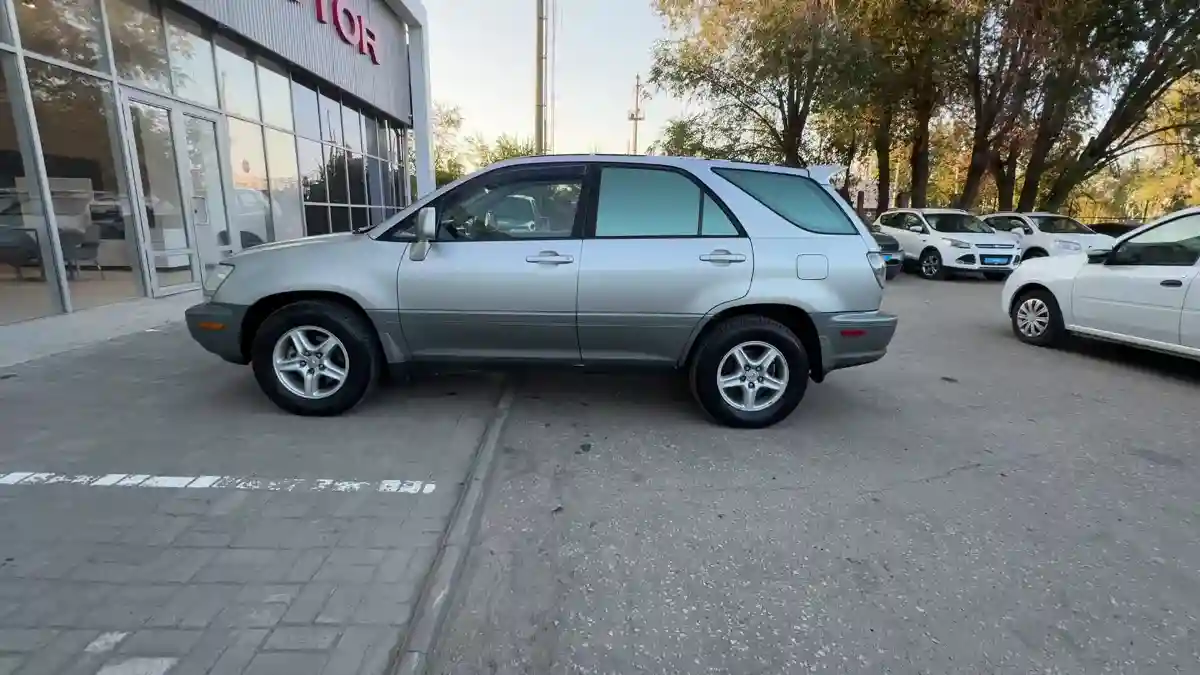 Lexus RX 2000 года за 4 290 000 тг. в Актобе