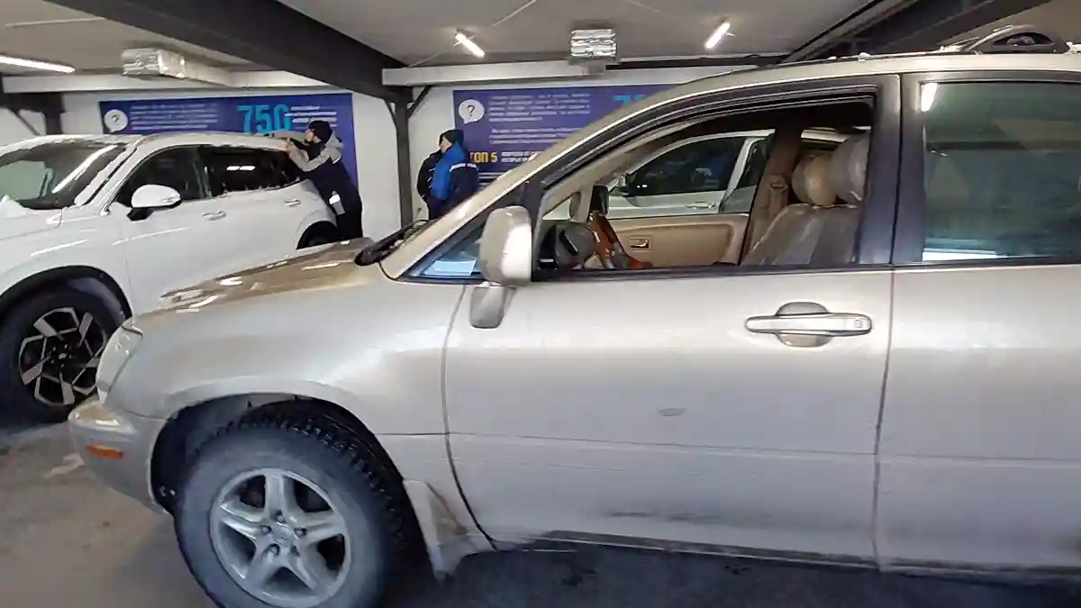 Lexus RX 2003 года за 5 700 000 тг. в Астана