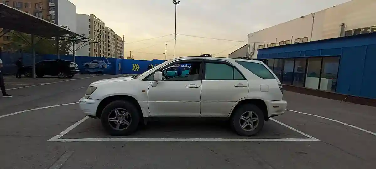 Lexus RX 2001 года за 5 000 000 тг. в Алматы