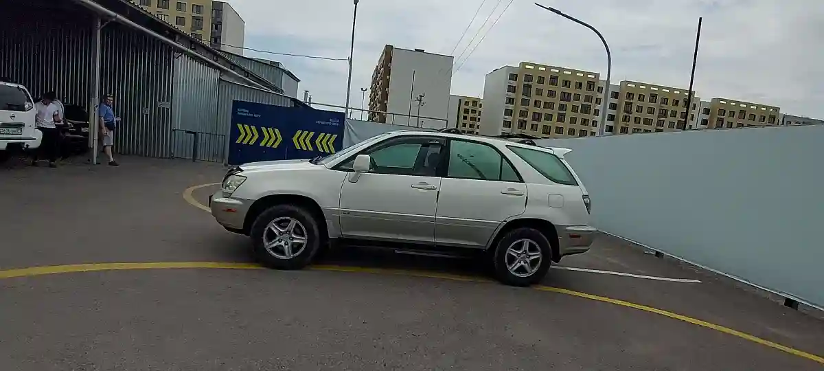 Lexus RX 2001 года за 5 500 000 тг. в Алматы