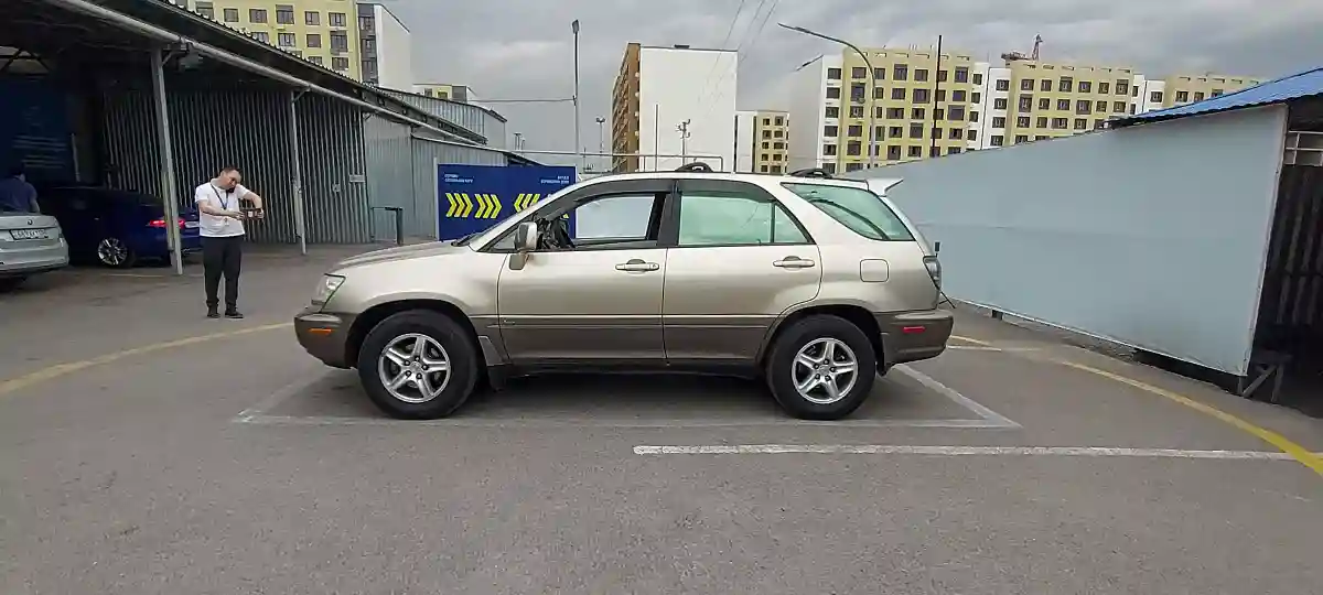 Lexus RX 2002 года за 6 000 000 тг. в Алматы