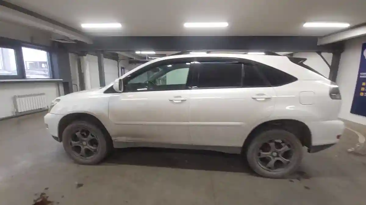 Lexus RX 2006 года за 8 000 000 тг. в Астана