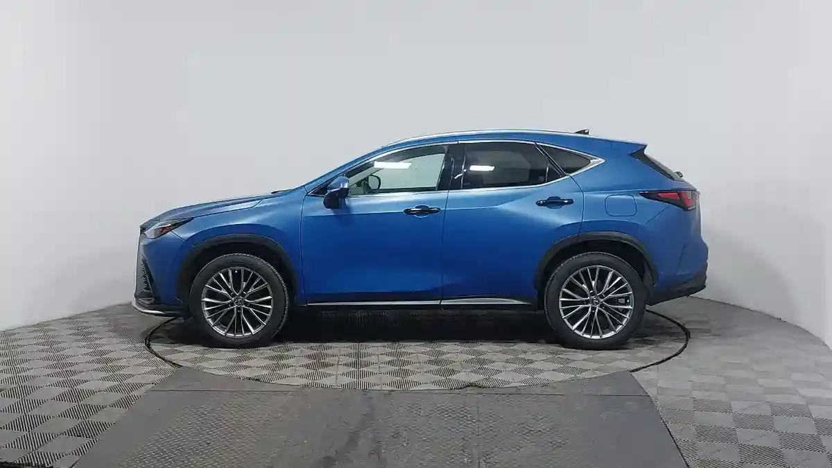 Lexus NX 2021 года за 34 000 000 тг. в Астана