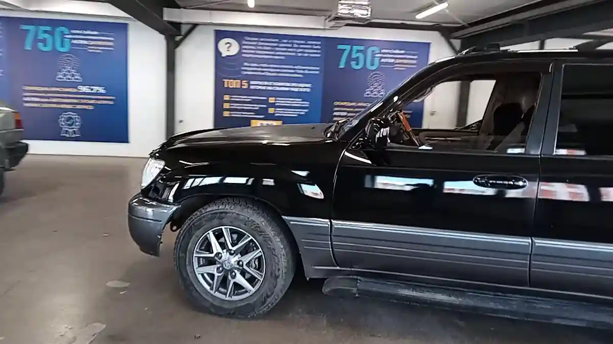 Lexus LX 2001 года за 7 000 000 тг. в Астана