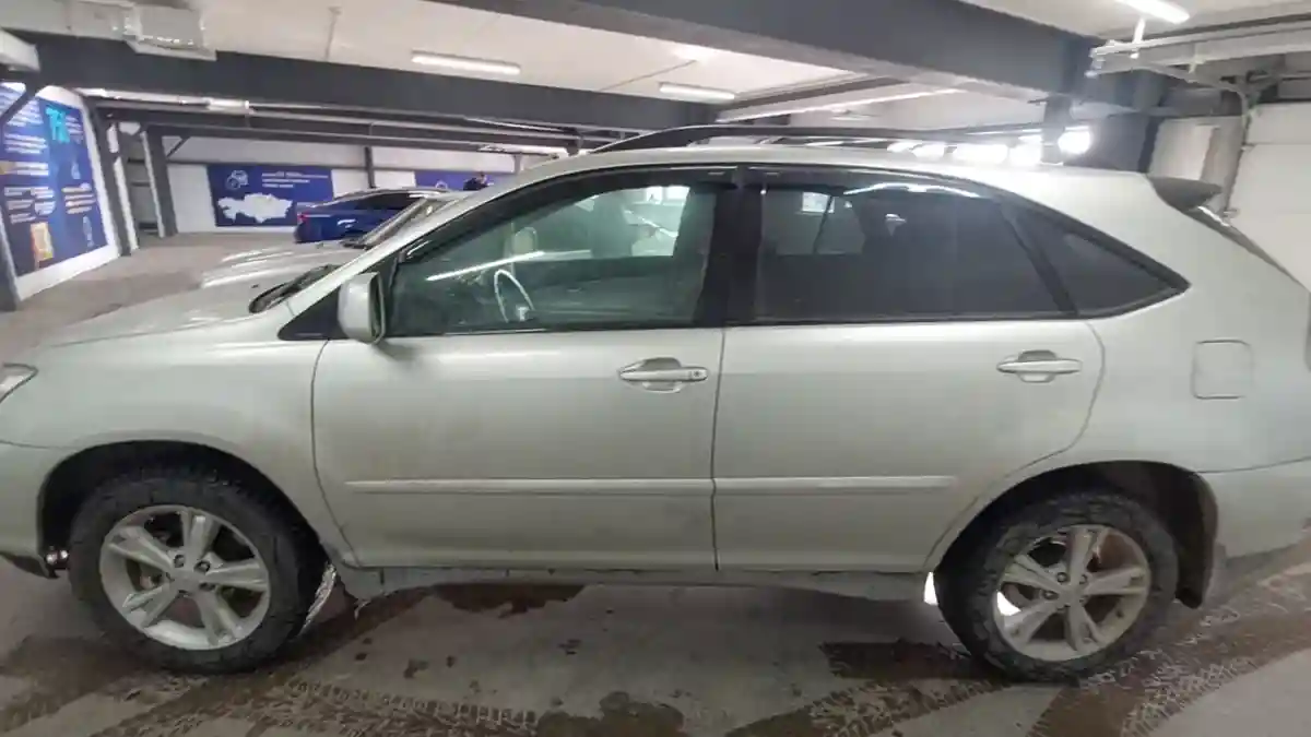 Lexus RX 2006 года за 7 000 000 тг. в Астана