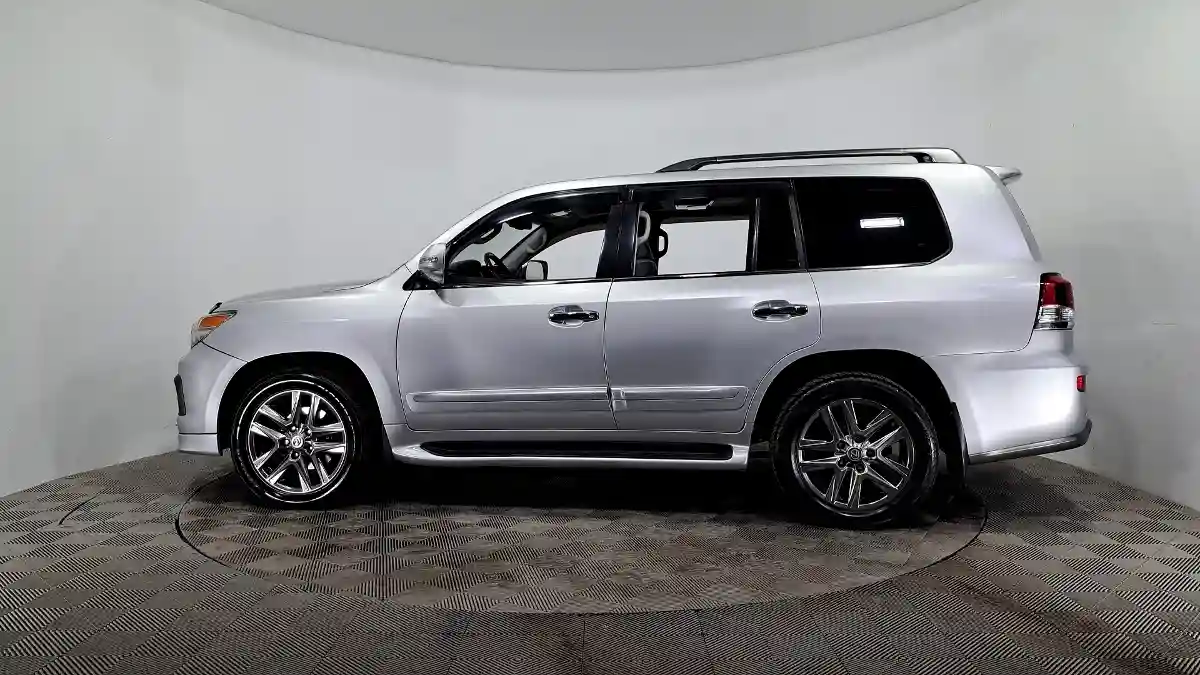 Lexus LX 2008 года за 13 890 000 тг. в Астана