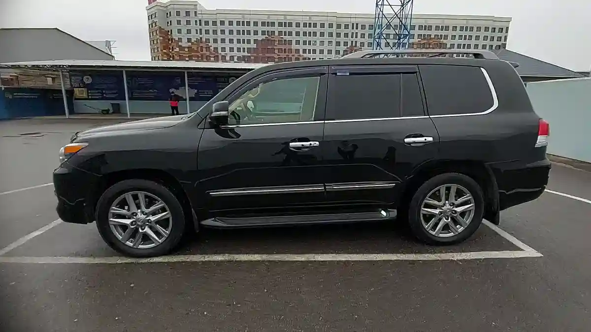 Lexus LX 2014 года за 26 000 000 тг. в Шымкент