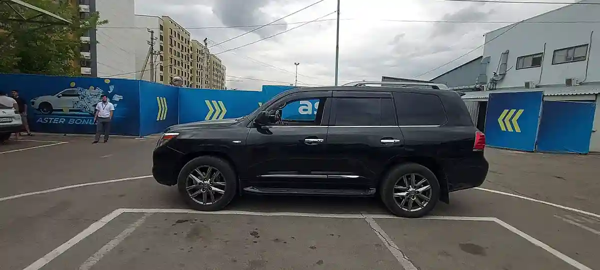 Lexus LX 2011 года за 21 000 000 тг. в Алматы