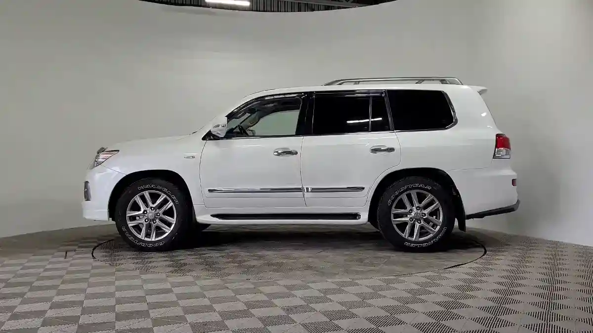 Lexus LX 2010 года за 14 990 000 тг. в Алматы