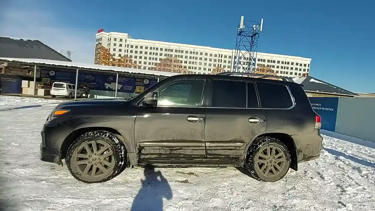 Lexus LX 2013 года за 29 000 000 тг. в Шымкент